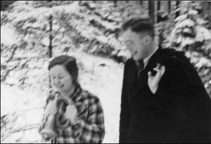 Elisabeth Ruby mit Karl Leisner 1937 im Schwarzwald. Foto: Maria Leisner