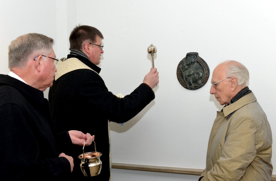 Sie sucht ihn dachau