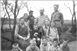 Unsere Gastgeber Familie Sons; und wir als Gäste